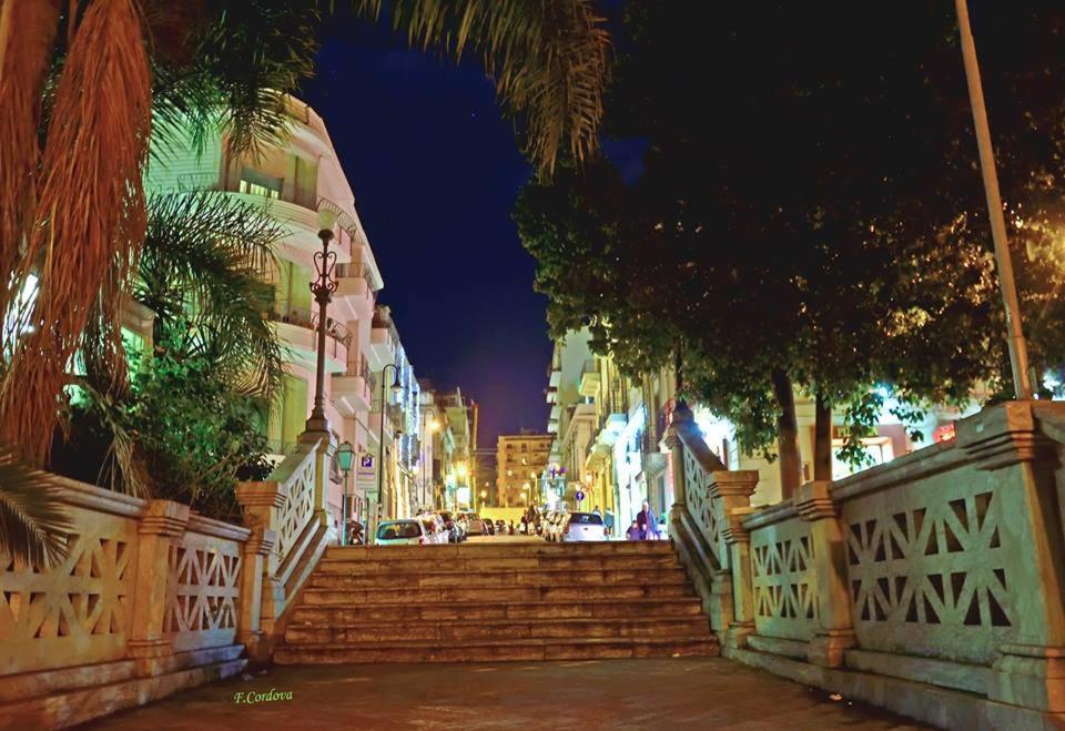 Reggio Central House Low Cost Per 4 レッジョ・ディ・カラブリア エクステリア 写真