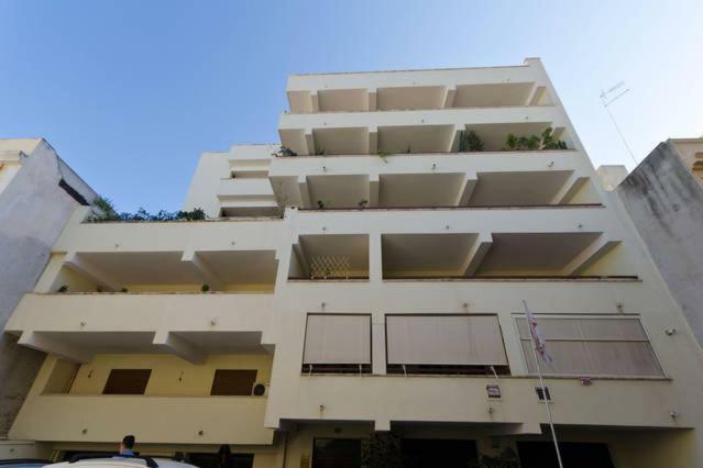 Reggio Central House Low Cost Per 4 レッジョ・ディ・カラブリア エクステリア 写真